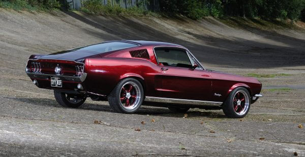 Mustang_Wedding_Car